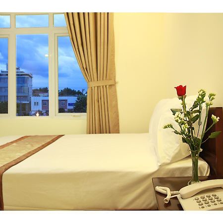Thanh Nhan Hotel Da Nang Exterior photo